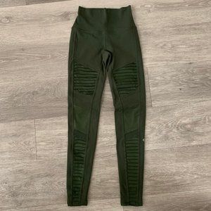 Alo Yoga High-Rise Motto Leggings